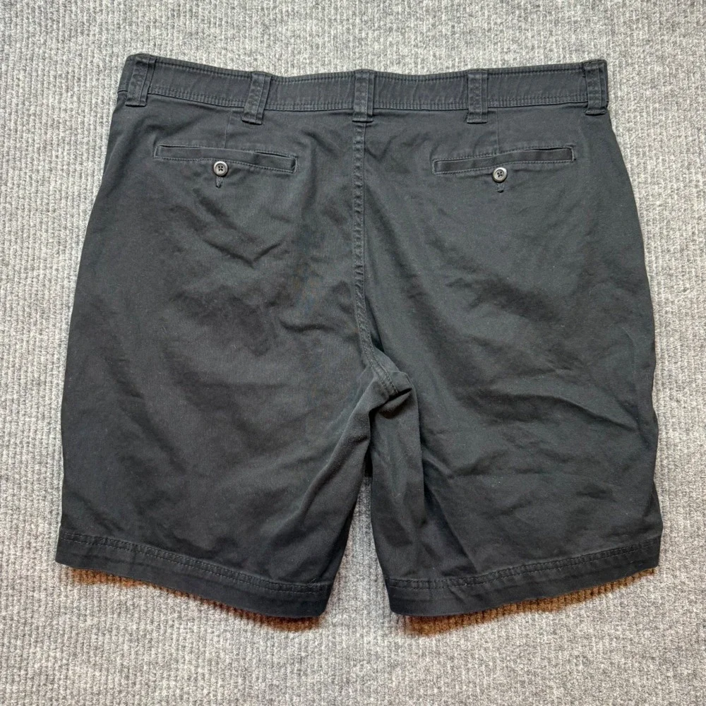 St Johns Bay Mens Black Comfort Stretch Chino Shorts Size 40 Flat Front Cotton